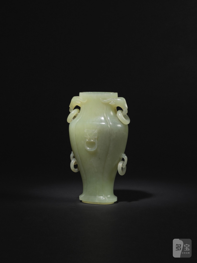 清 十九世紀 青玉羊耳瓶 | PETIT VASE BALUSTRE EN JADE CÉLADON - 图3